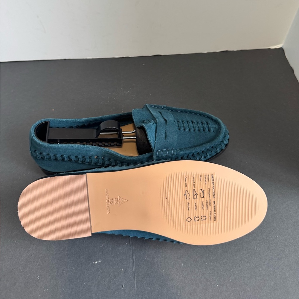 NWOT Anthropologie Pilcro Vibrant Blue Suede Woven Loafers. Size 8 - Picture 13 of 15